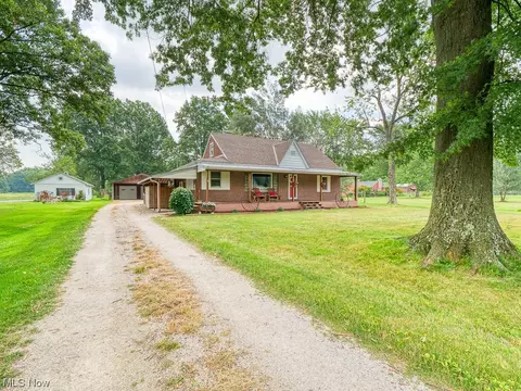 11083 Lagrange Rd, Elyria, OH 44035 photo 3