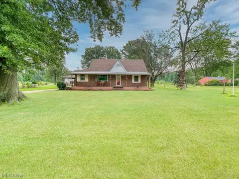 11083 Lagrange Rd, Elyria, OH 44035