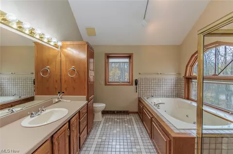 2946 Mill Gate Dr, Willoughby Hills, OH 44094 photo 19
