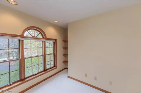 2946 Mill Gate Dr, Willoughby Hills, OH 44094 photo 11