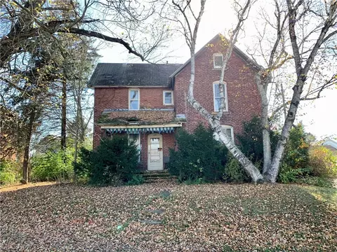 708 W Main St, Crestline, OH 44827