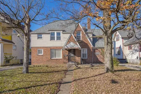 4410 E 131st St, Garfield Heights, OH 44105