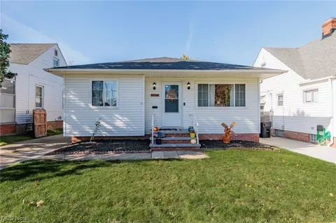 4260 Ridgeview Rd, Cleveland, OH 44144