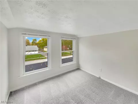 145 Parmely Ave, Elyria, OH 44035 photo 13