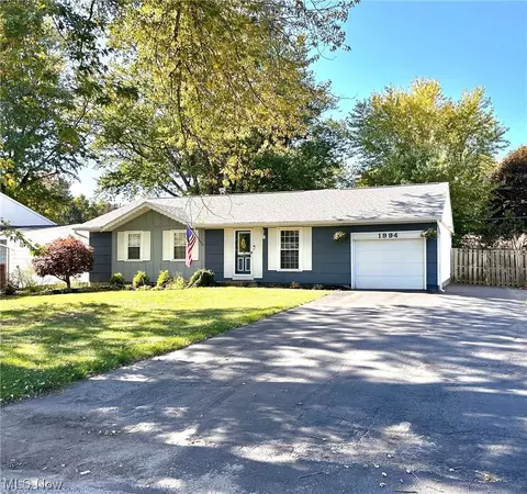 1994 Green Rd, Madison, OH 44057
