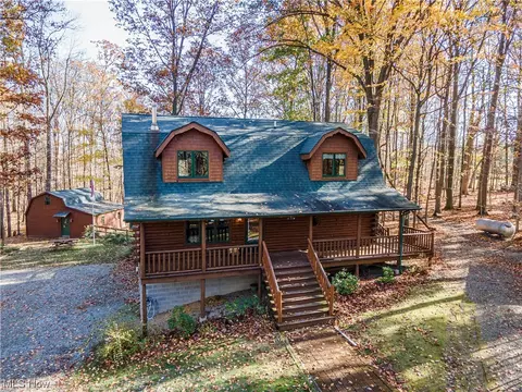 4069 Erhart Rd, Medina, OH 44256