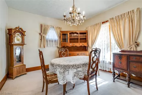 453 Butler Ave, Akron, OH 44310 photo 7