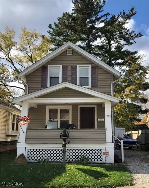 1596 6th St, Cuyahoga Falls, OH 44221