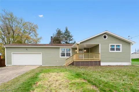 620 Edison St, Struthers, OH 44471
