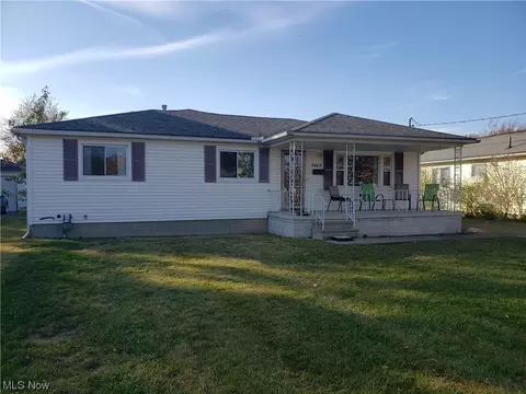 2908 Evergreen Ct, Lorain, OH 44052