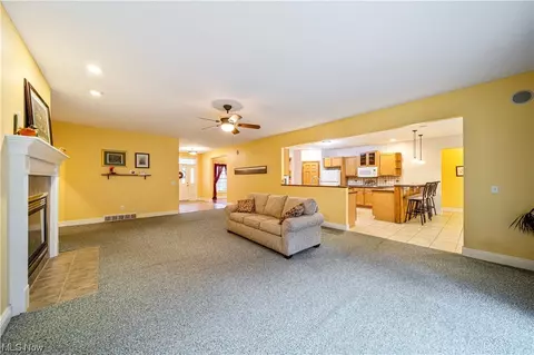2584 Dodd Rd, Willoughby Hills, OH 44094 photo 9