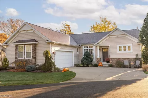 6540 Pear Ave NW, Canton, OH 44718