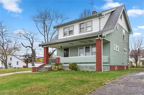 13607 Christine Ave, Garfield Heights, OH 44105