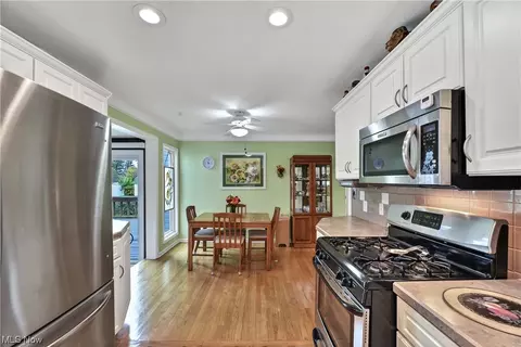 5740 Hauserman Rd, Parma, OH 44130 photo 17
