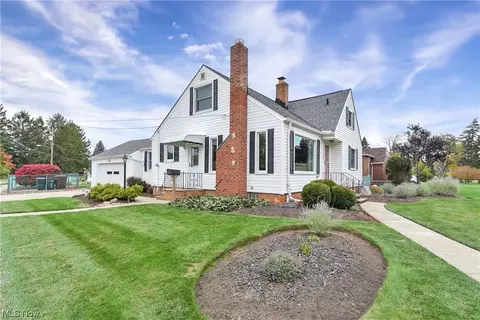 5740 Hauserman Rd, Parma, OH 44130 photo 2