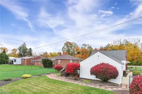 5740 Hauserman Rd, Parma, OH 44130 photo 4
