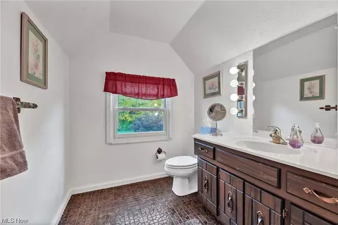 5740 Hauserman Rd, Parma, OH 44130 photo 31
