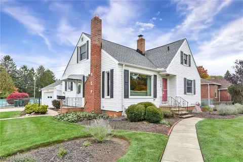 5740 Hauserman Rd, Parma, OH 44130 photo 3