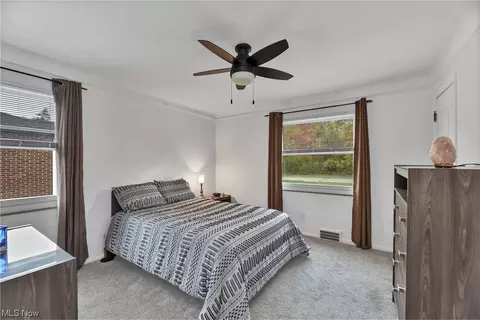 5740 Hauserman Rd, Parma, OH 44130 photo 20