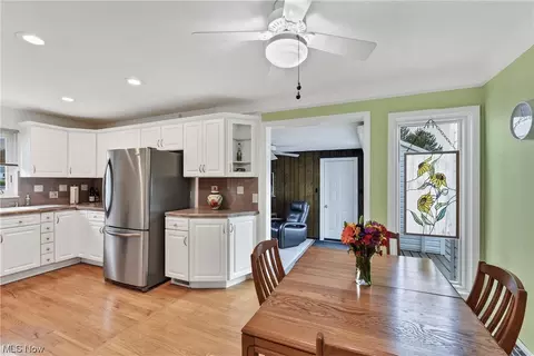 5740 Hauserman Rd, Parma, OH 44130 photo 12
