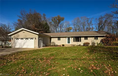 1509 Mctaggart Rd, Stow, OH 44224