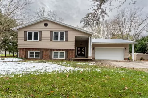 330 Spell Rd, Kent, OH 44240 photo 2