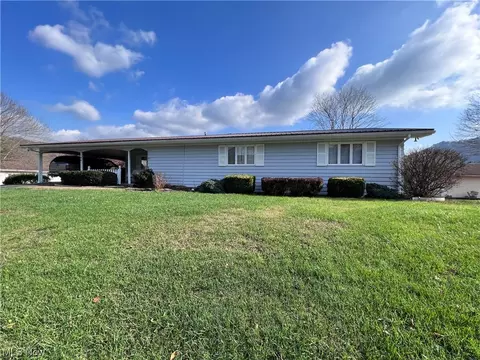 43 Damper Rd, Hammondsville, OH 43930