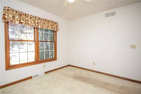 512 Bayberry Dr, Elyria, OH 44035 photo 23