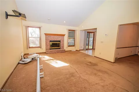 512 Bayberry Dr, Elyria, OH 44035 photo 16