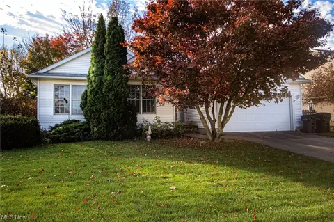 512 Bayberry Dr, Elyria, OH 44035