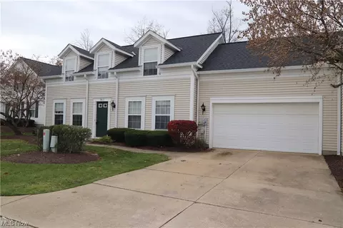 7814 N Burton Ln #6, Hudson, OH 44236