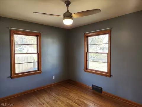 2090 Cramer Ave, Akron, OH 44312 photo 14