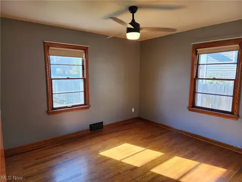2090 Cramer Ave, Akron, OH 44312 photo 13