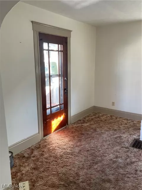 2534 E 33rd St, Lorain, OH 44055 photo 5