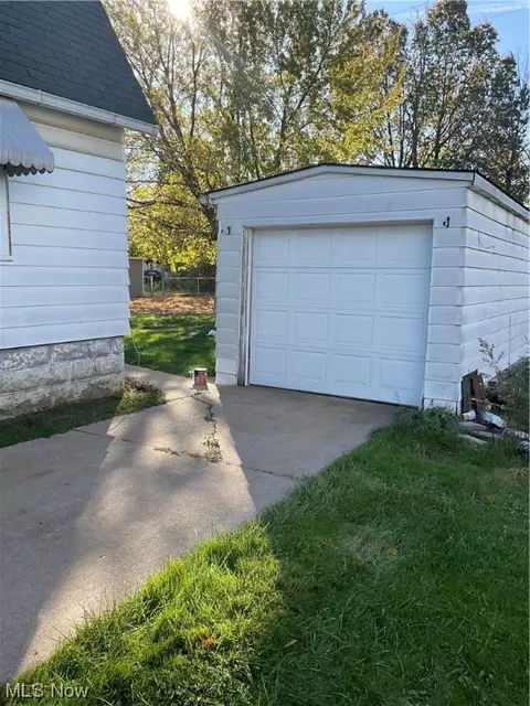 2534 E 33rd St, Lorain, OH 44055 photo 28