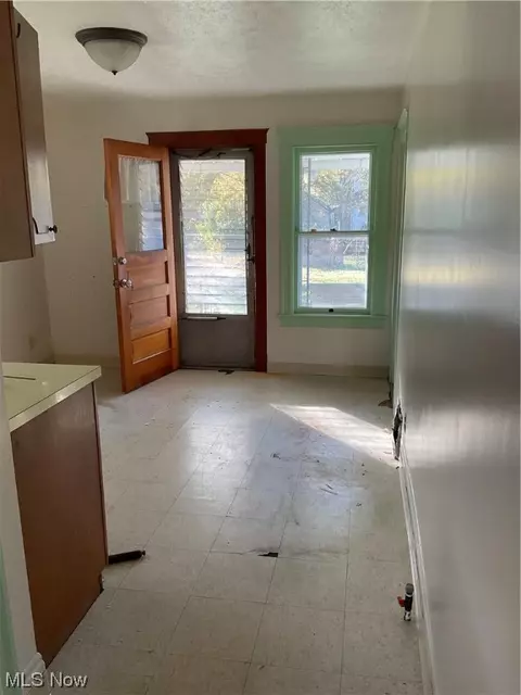 2534 E 33rd St, Lorain, OH 44055 photo 7