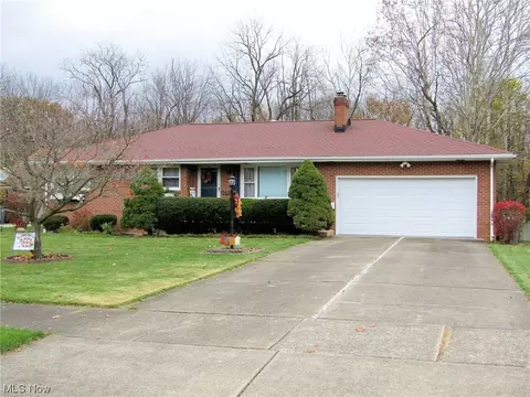 1503 Brantford Blvd, Youngstown, OH 44509