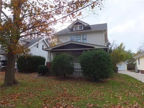 3856 W 158th St, Cleveland, OH 44111