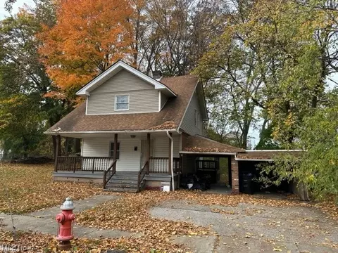 428 E 109th St, Cleveland, OH 44108