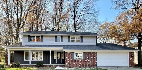588 Rutland Dr, Highland Heights, OH 44143