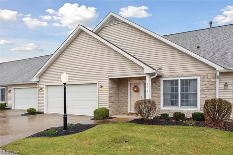 31 Canterbury Cir, Oberlin, OH 44074