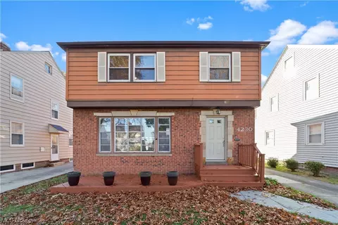 4230 Bushnell Rd, University Heights, OH 44118