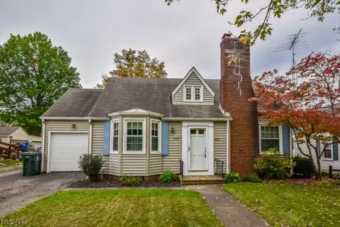130 35th St NE, Canton, OH 44714