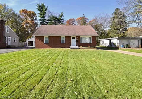 3327 Harrison Ave NW, Canton, OH 44709
