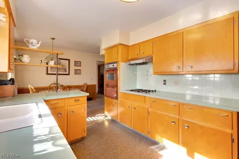 178 E Ingleside Dr, Coventry, OH 44319 photo 9