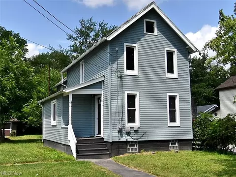 145 Haymaker Ave NW, Warren, OH 44485