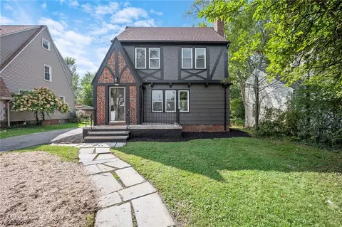 1022 Englewood Rd, Cleveland Heights, OH 44121
