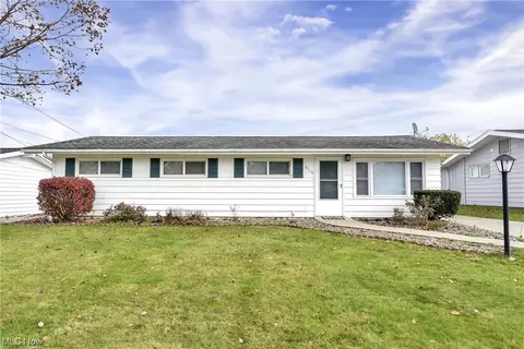 9119 Coventry Dr, Northfield, OH 44067