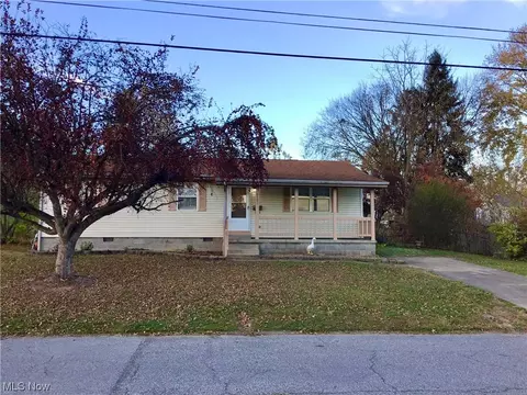 2501 21st Ave, Parkersburg, WV 26101