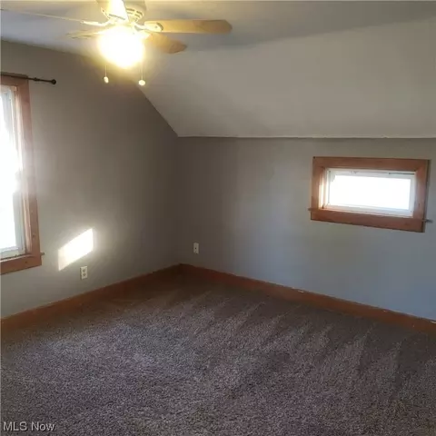 337 Winckles St, Elyria, OH 44035 photo 9
